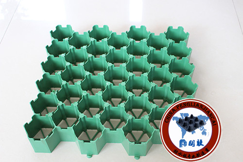 停車場植草格http://www.clubintheair.com/
